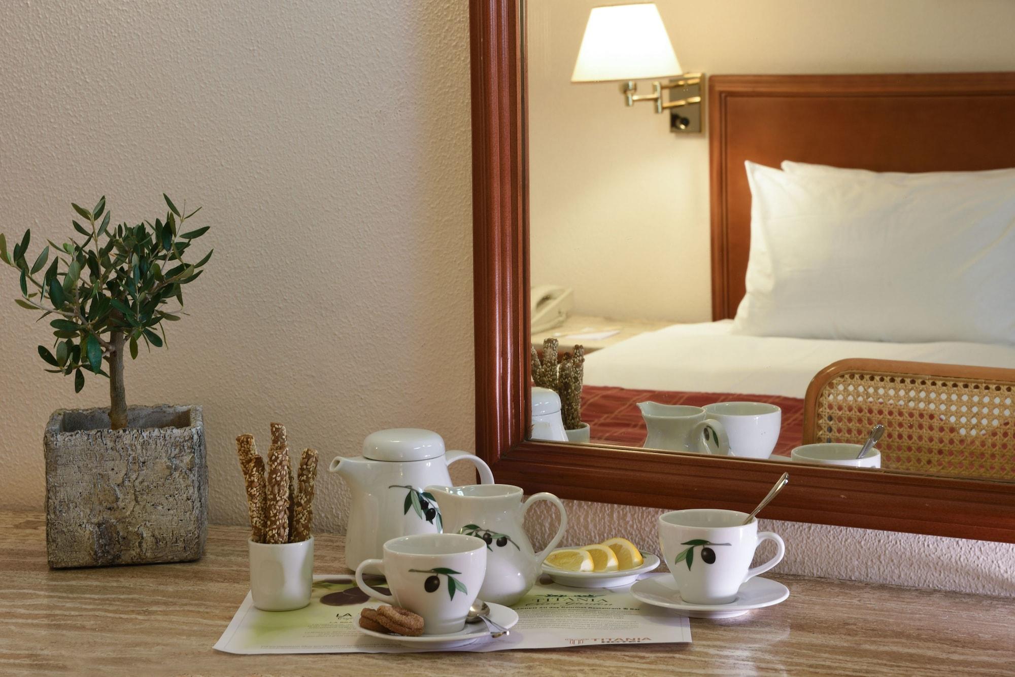 Titania Hotel Atene Esterno foto